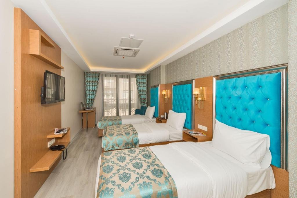 هتل گرند پالاس باتومی